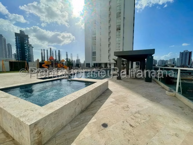 Apartamento en Alquiler en Coco del Mar  JG