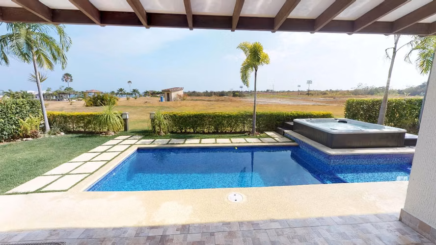 EN VENTA - ESPECTACULAR APARTAMENTO de 3 recámaras CON VISTA AL MAR EN CASA MAR