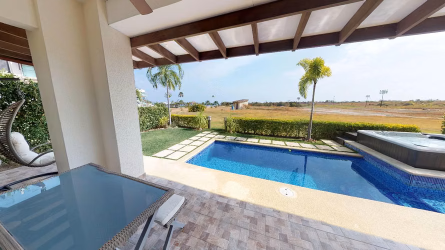 EN VENTA - ESPECTACULAR APARTAMENTO de 3 recámaras CON VISTA AL MAR EN CASA MAR