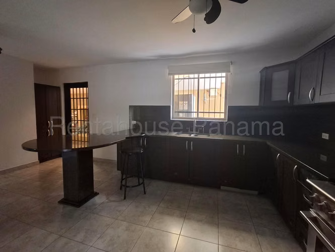 Venta de Casa en Condado del Rey 26*4734Mfk