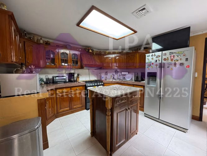 Venta de casa en La Montañeza, Brisas del Golf – Cerca del Club de Golf