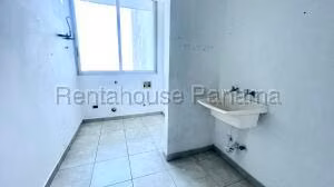 Venta de Apartameto con 294m2 en Punta Pacifica PH Aqualina 26-4909SR