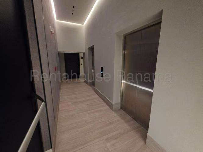 Apartamento en Alquiler en Coco del Mar JG
