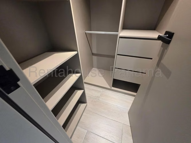 Apartamento en Alquiler en Coco del Mar JG