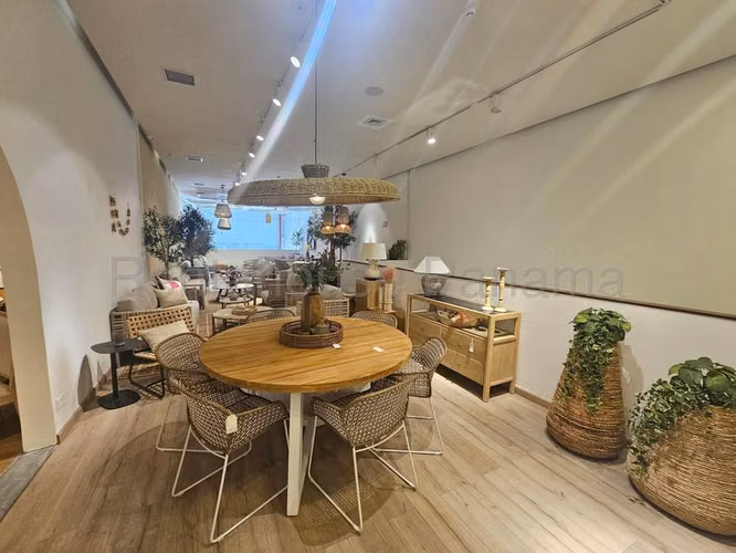 Local Comercial en Alquiler en Obarrio JG