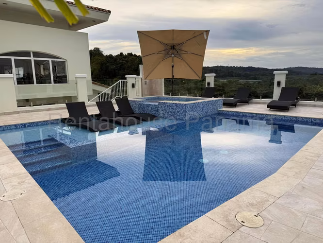 VENDO apartamento NUEVO en Tucan Country Club