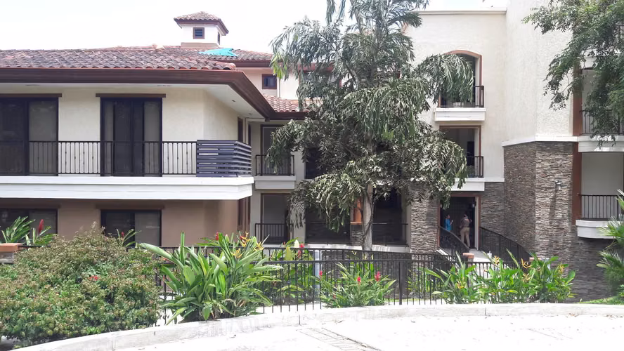 Venta de apartamento de 290m² en Embassy Club Clayton 25JSS8617