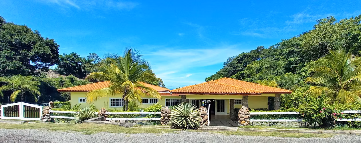 Costa Esmeralda - Spacious Residence for Rent