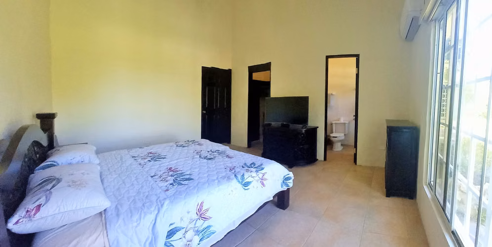 Costa Esmeralda - Amplia Residencia en Alquiler