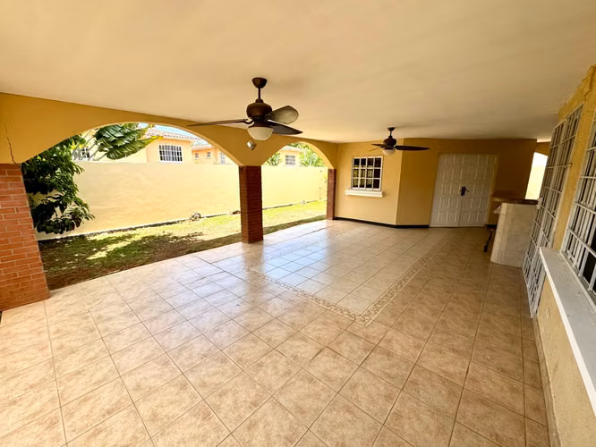 ALQUILER DE CASA - ALBROOK GARDENS