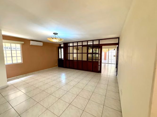 ALQUILER DE CASA - ALBROOK GARDENS
