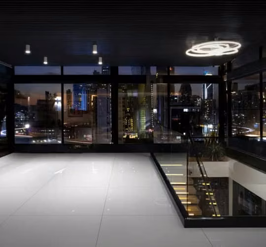 Penthouse único con rooftop y vistas a la Bahía de Panamá