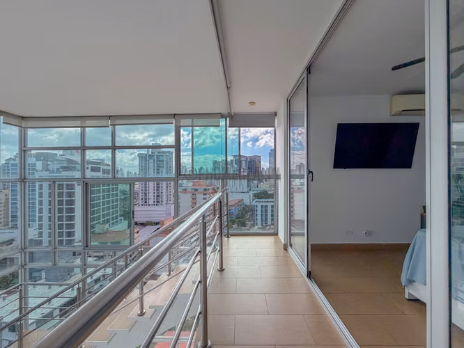 Apartamento tipo loft en venta en Vía Argentina Panamá – 120 m², doble altura y estilo moderno - Imagen 16