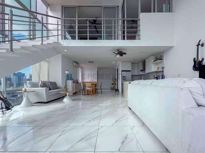 Apartamento tipo loft en venta en Vía Argentina Panamá – 120 m², doble altura y estilo moderno - Imagen 5