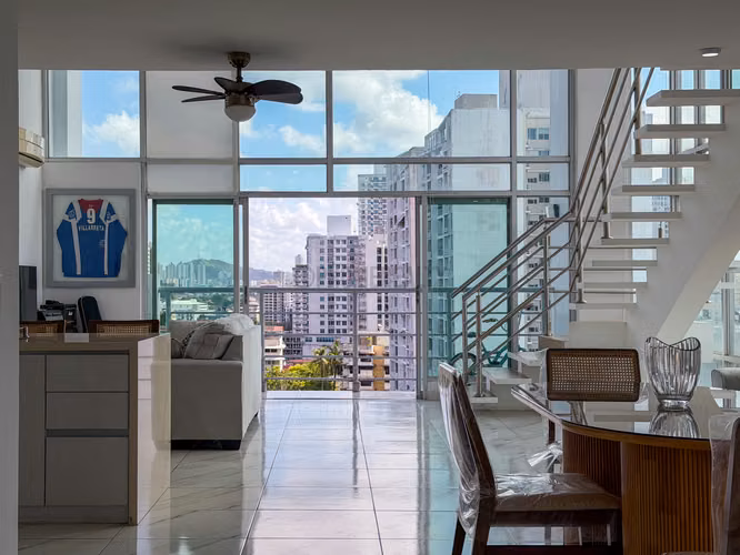 Apartamento tipo loft en venta en Vía Argentina Panamá – 120 m², doble altura y estilo moderno - Imagen 2