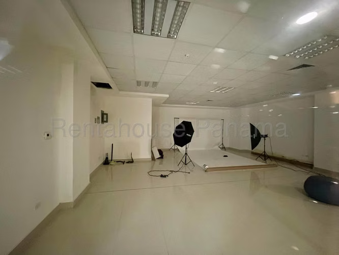 Alquiler de oficina en rali business center (solo cliente directo) LG26-5381