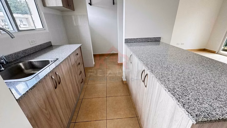 CASA EN VENTA EN CIUDAD ATENAS EN VILLA GRECIA