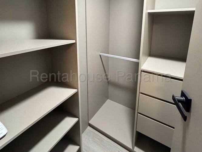 Alquiler de Apartamento en Coco del Mar Ph Dovle 26-7140 ANL
