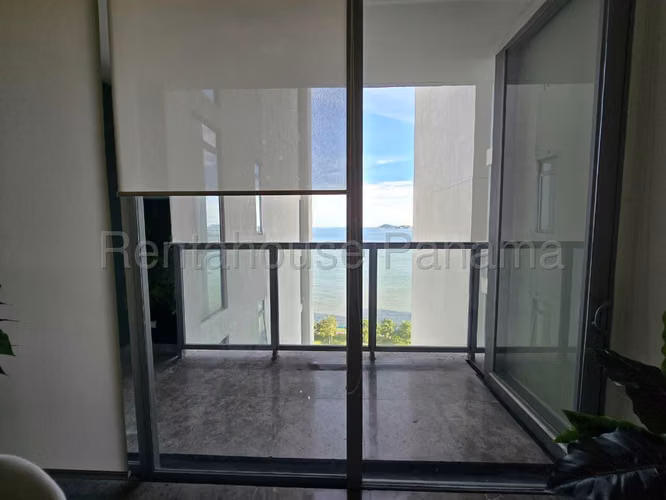 Alquiler de Apartamento en Avenida Balboa Ph Yoo  26-7302 ANL