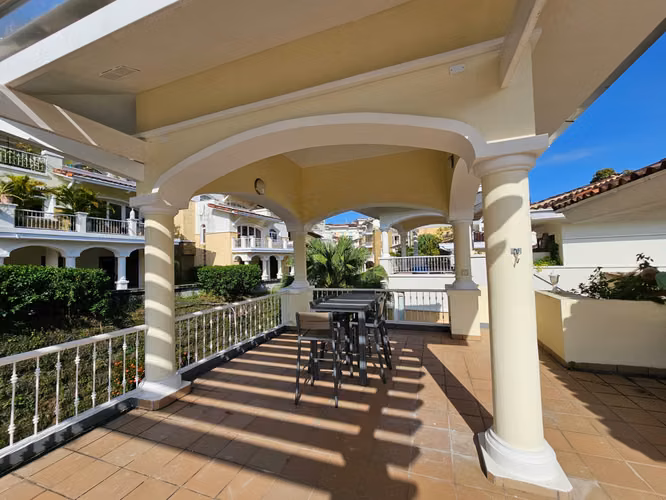 ALQUILER DE APARTAMENTO TUCAN COUNTRY CLUB AMOBLADO