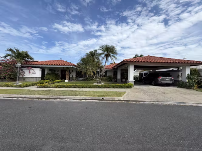 Casa en venta en Vista Mar.