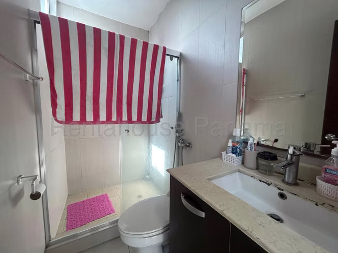 Se Alquila Apartamento en Costa del Este VLU26-7291
