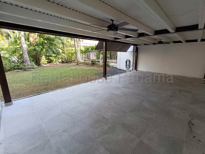 Casa en Alquiler en Clayton AFC 26-6187