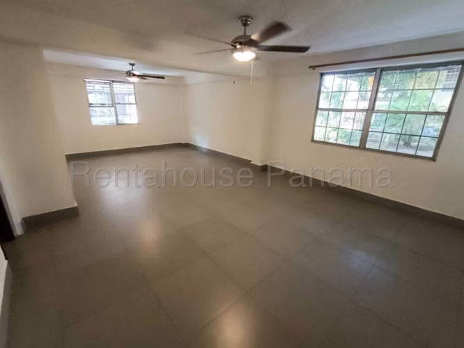 Casa en Alquiler en Clayton AFC 26-6187