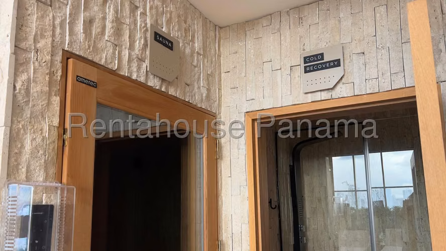 Se Vende Apartamento en Coco del Mar LA26-7342