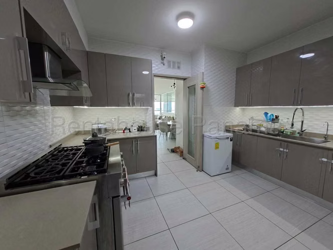 Venta de Apartamento en San Francisco Ph The Towers Mts2: 328.82 PD