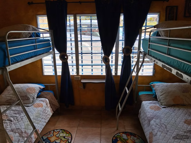Casa en Costa Esmeralda con amplio terreno y terrazas