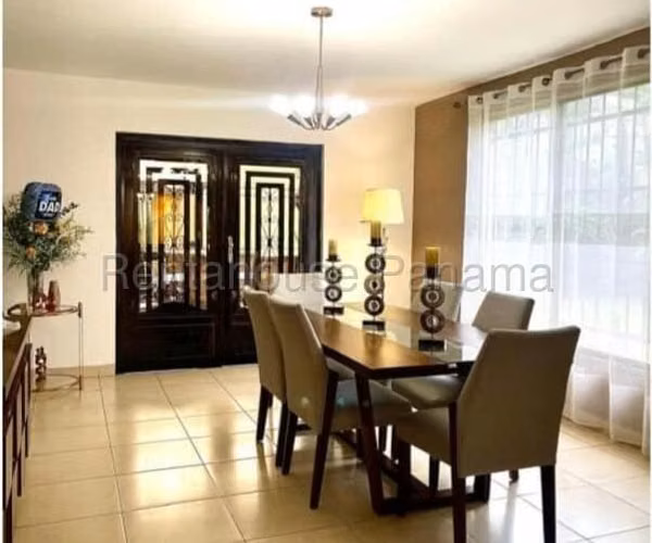 Venta de Casa en Condado del Rey Paseo Dorado Mts2: 296 PD