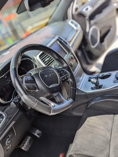 SE VENDE JEEP GRAND CHEROKEE  SRT8 2014