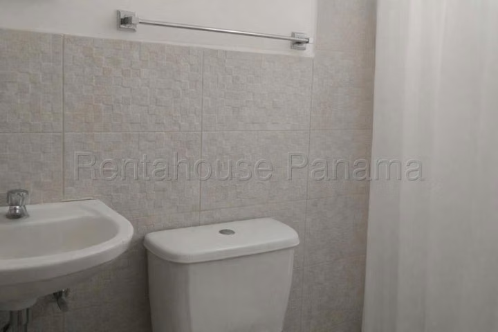 Vendo casa en Paseo del Norte LF26-7354 Solo Cliente Directo