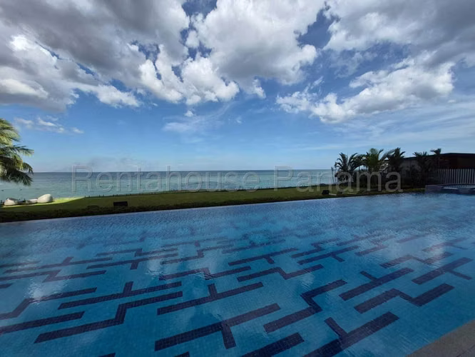 alquilo apartamento amoblado en punta pacifica grand tower OF 26-7320