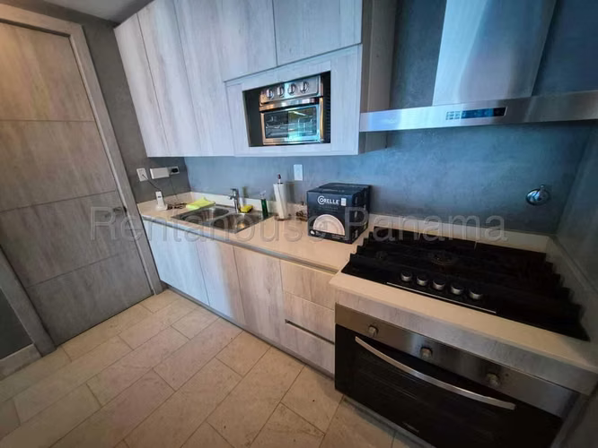 alquilo apartamento amoblado en punta pacifica grand tower OF 26-7320