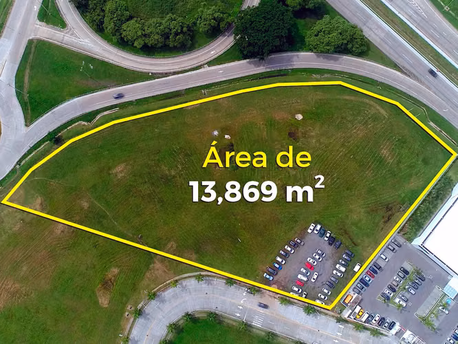 Se vende Terreno en Santa María Business District 13,869.47m2