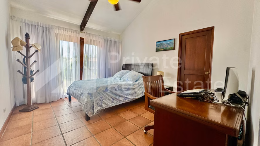 SE VENDE CASA EN MAGNOLIAS COSTA DEL ESTE