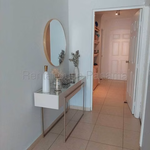 Apartamento en Venta en Costa del Este JG