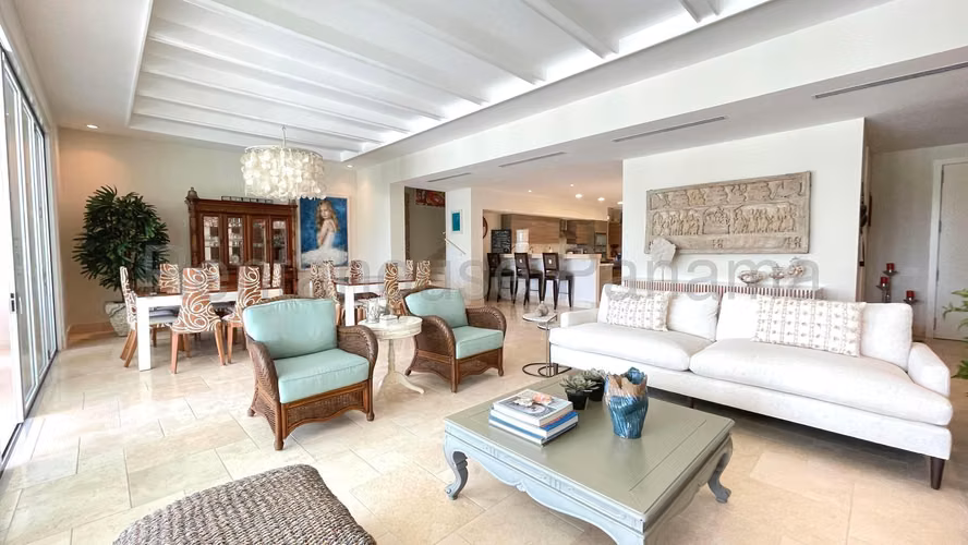 Venta de lujosa casa de playa de 566m² full amoblada en Buenaventura 25JSS8255