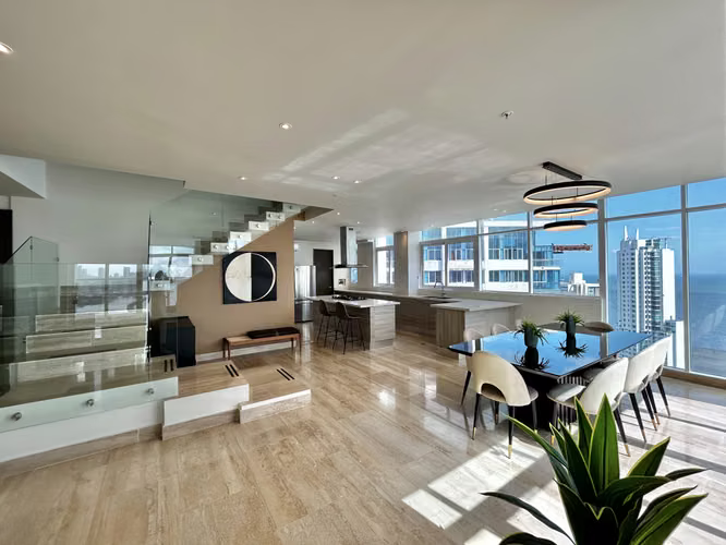Penthouse Dúplex Amoblado en The Regent, Costa del Este – 217 m²