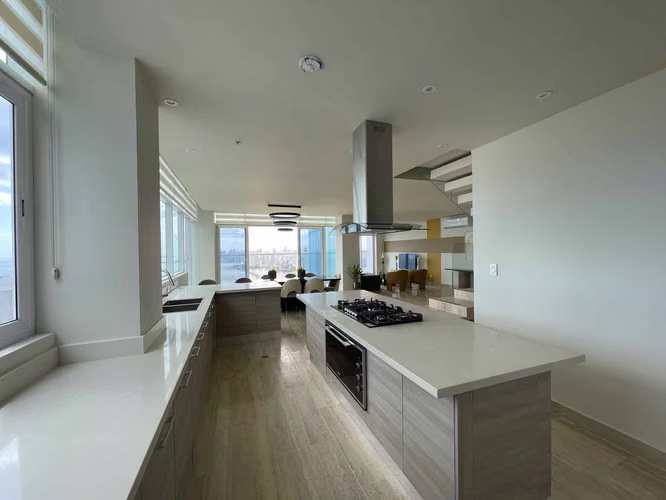 Penthouse Dúplex Amoblado en The Regent, Costa del Este – 217 m²