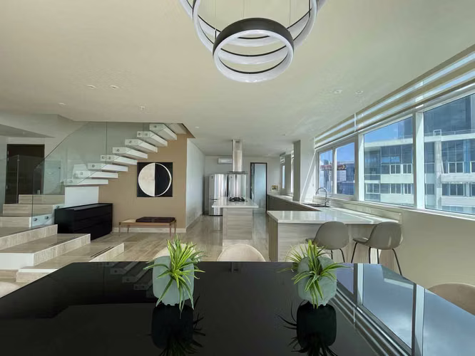 Penthouse Dúplex Amoblado en The Regent, Costa del Este – 217 m²