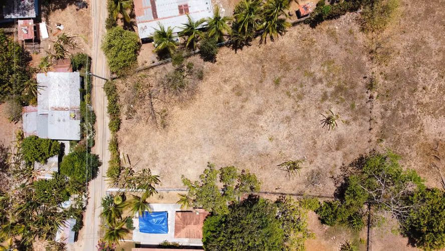  Terreno a pasos de la playa en Gorgona – listo para construir 