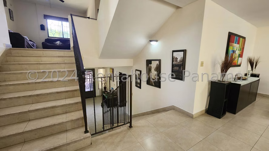 Se Vende Casa en Ancon LA26-7401