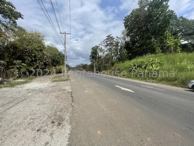 LAND FOR SALE IN CHILIBRE CENTRO MCD25-3082
