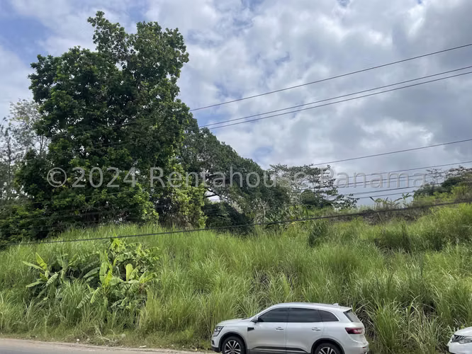 VENTA DE TERRENO EN CHILIBRE CENTRO MCD25-3082