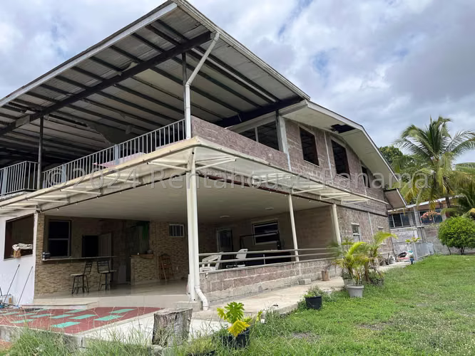 VENTA DE CASA EN LAS CUMBRES MCD24-8942