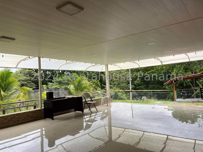 VENTA DE CASA EN LAS CUMBRES MCD24-8942