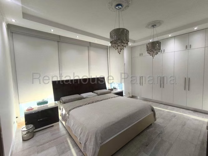 Venta de Apartamento en Punta Pacific Ph Blue Bahia Mts2: 287 PD